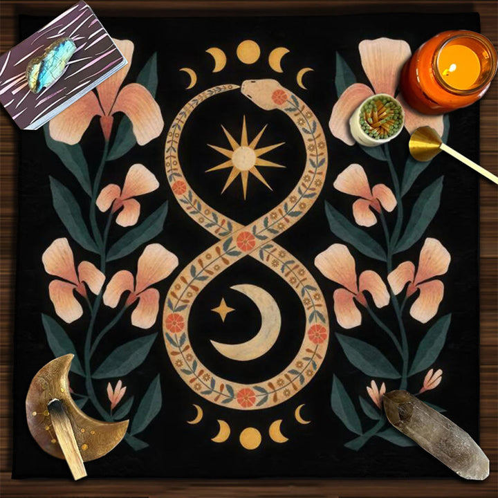 Nappe de Tarot Mystérieuse de l'Arbre Sacré d' Olivenorma Yggdrasil