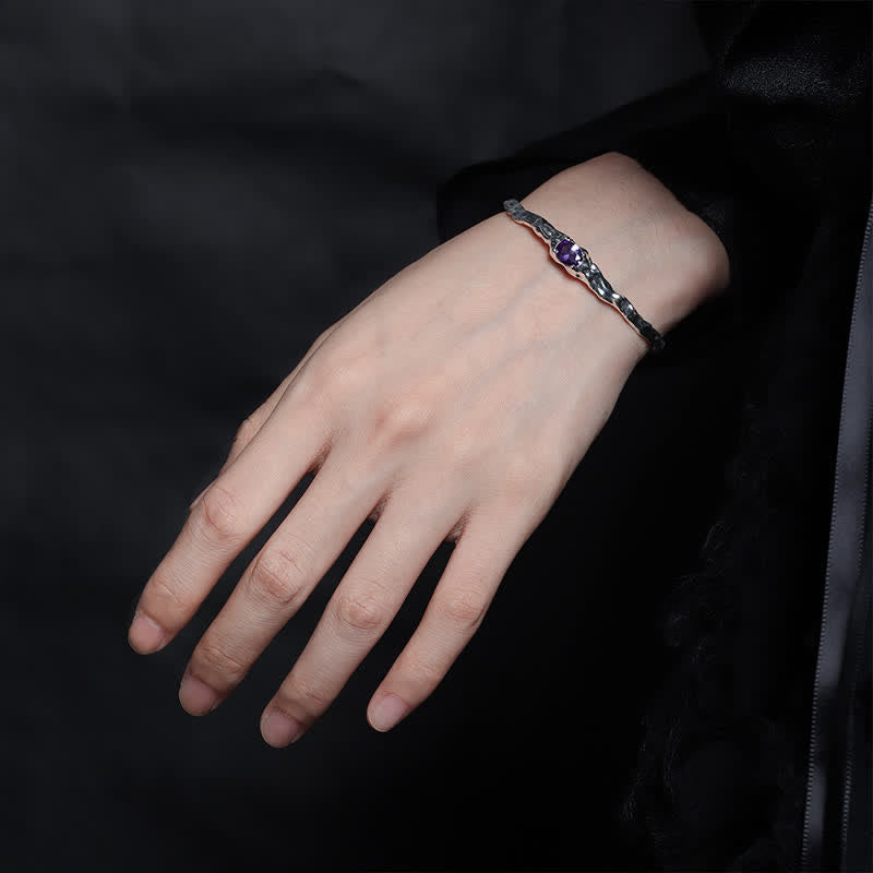 Bracelet ouvert irrégulier plaqué argent avec améthyste naturelle Olivenorma