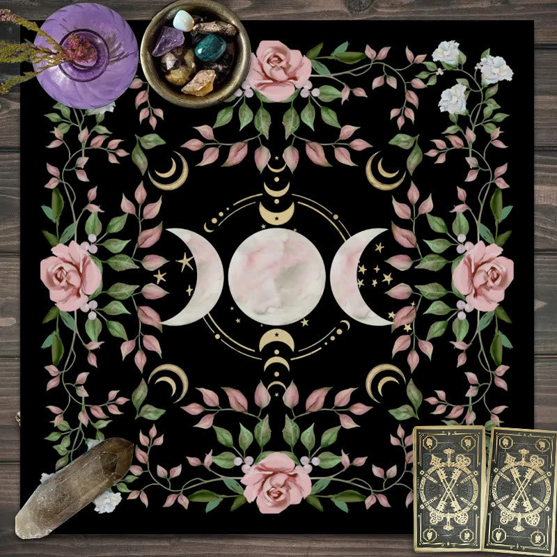 Nappe de tarot divinatoire avec symbole de la triple déesse de la lune Olivenorma