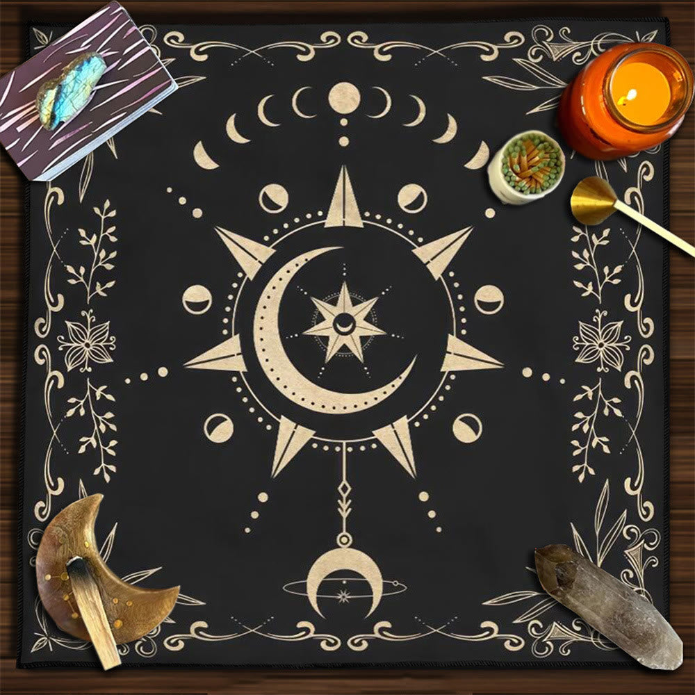 Nappe de tarot en tissu d'autel avec phases de lune dorées Olivenorma
