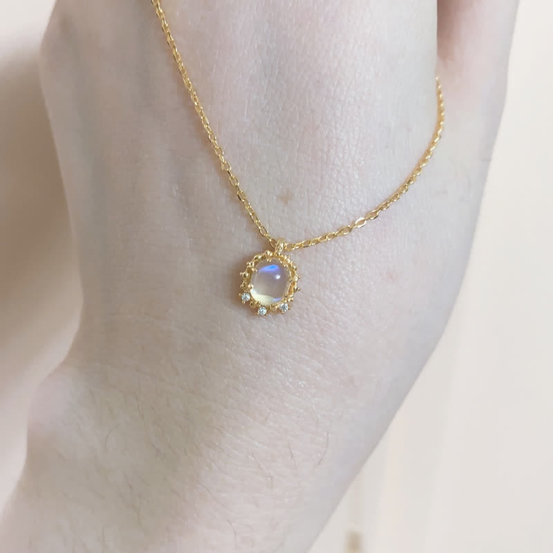 Collier avec pendentif en pierre de lune bleue Olivenorma