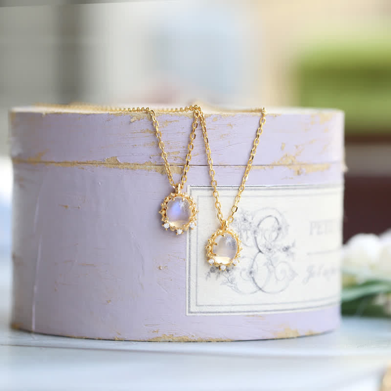 Collier avec pendentif en pierre de lune bleue Olivenorma