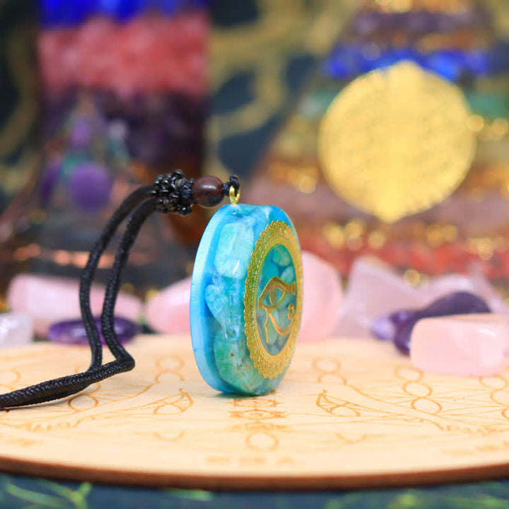 Collier Orgone Oeil d'Horus en Aigue-Marine Naturelle Olivenorma