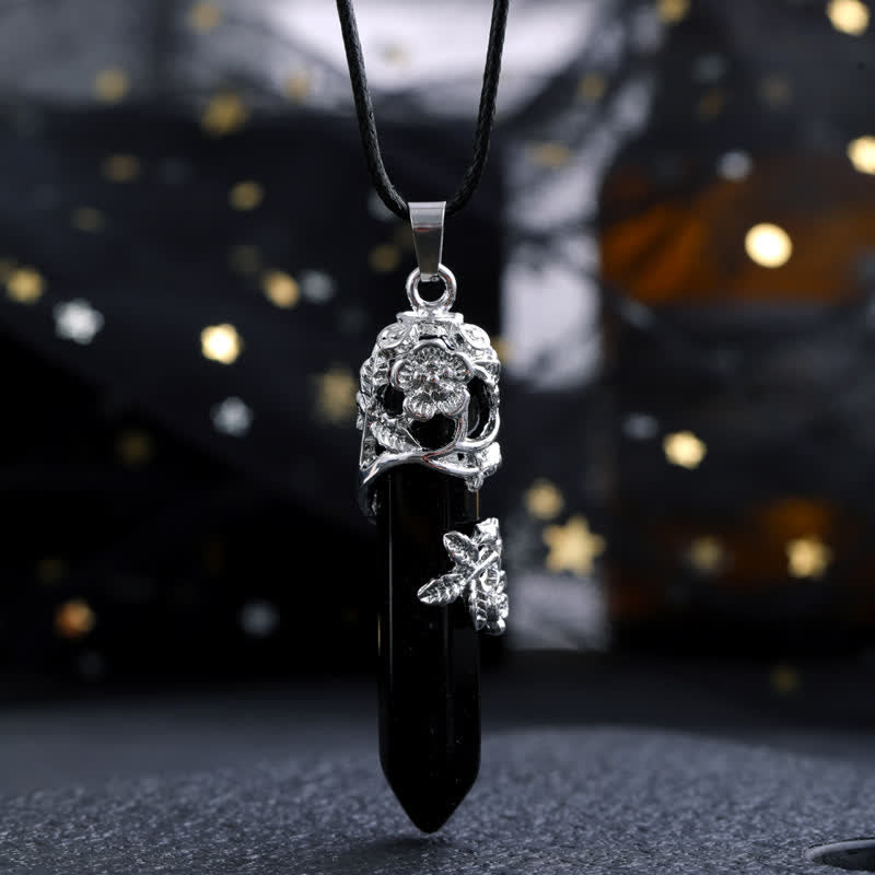 Collier avec pendentif en forme de colonne hexagonale en pierre de cristal Olivenorma