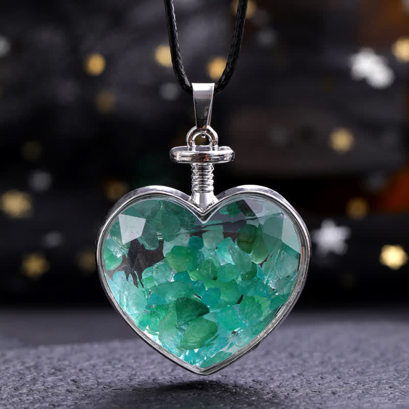 Collier pendentif coeur en verre avec gravier coloré naturel Olivenorma