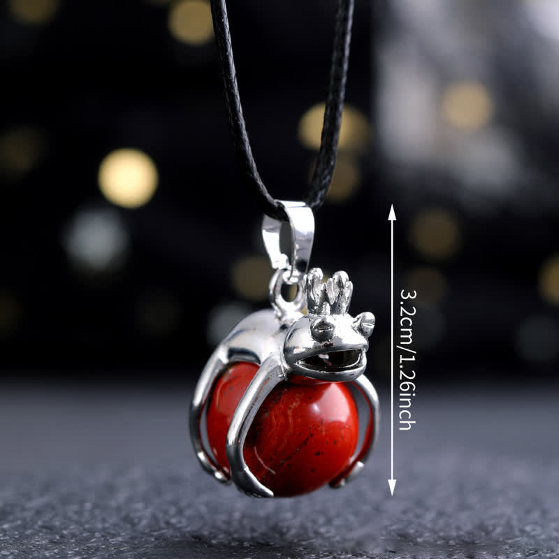 Collier pendentif en pierre naturelle avec grenouille drôle Olivenorma
