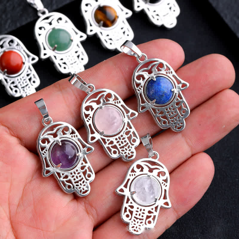 Collier avec pendentif symbole Hamsa en pierre naturelle Olivenorma