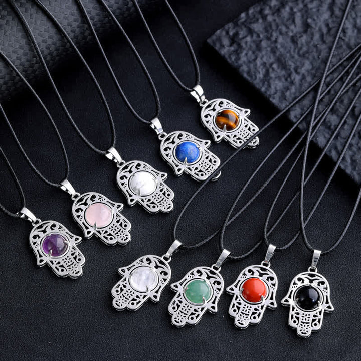 Collier avec pendentif symbole Hamsa en pierre naturelle Olivenorma