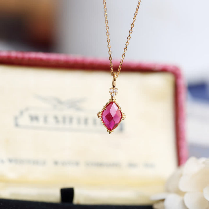 Ensemble de bijoux avec bague, boucles d'oreilles et collier en grenat naturel Olivenorma