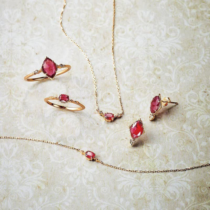 Ensemble de bijoux avec bague, boucles d'oreilles et collier en grenat naturel Olivenorma