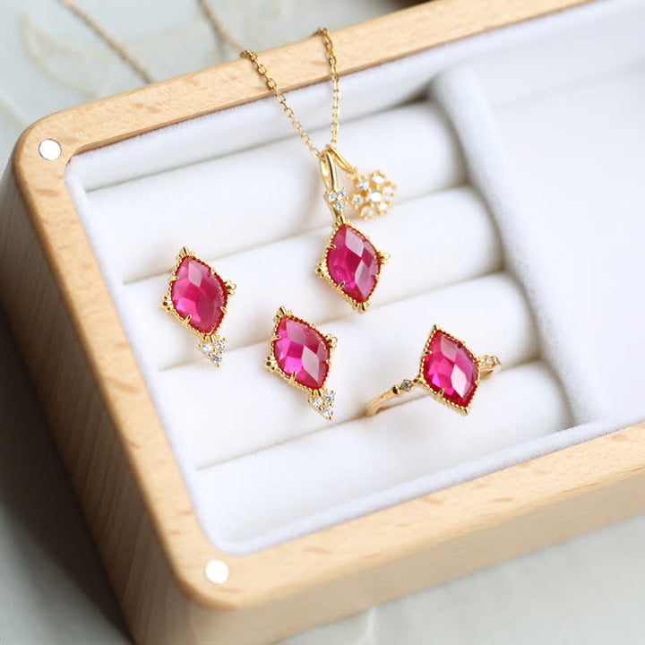 Ensemble de bijoux avec bague, boucles d'oreilles et collier en grenat naturel Olivenorma