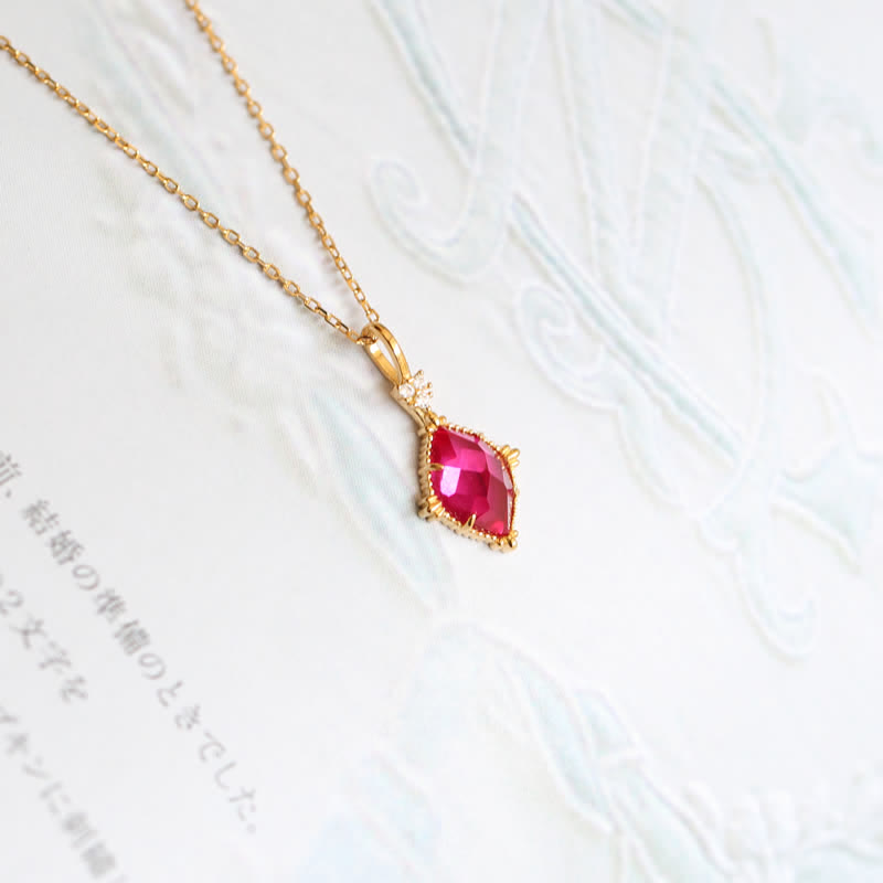 Ensemble de bijoux avec bague, boucles d'oreilles et collier en grenat naturel Olivenorma