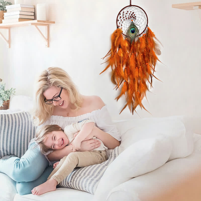 Attrape-rêves en plumes de paon tressées avec perles en pierre naturelle Olivenorma