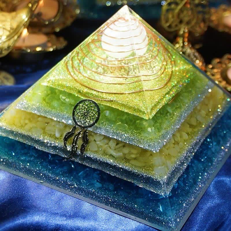 Pyramide d'orgone en pierre naturelle Olivenorma « Healing Dreams »