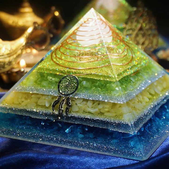 Pyramide d'orgone en pierre naturelle Olivenorma « Healing Dreams »