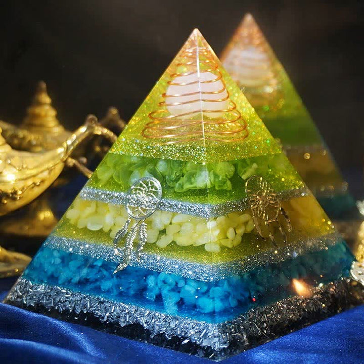 Pyramide d'orgone en pierre naturelle Olivenorma « Healing Dreams »