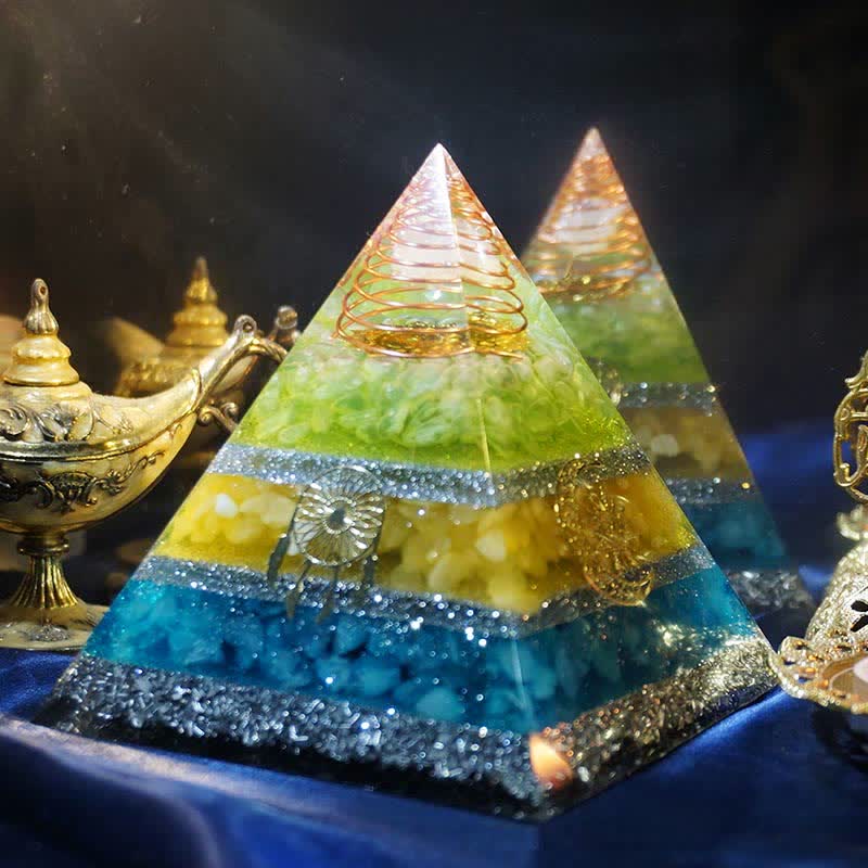 Pyramide d'orgone en pierre naturelle Olivenorma « Healing Dreams »