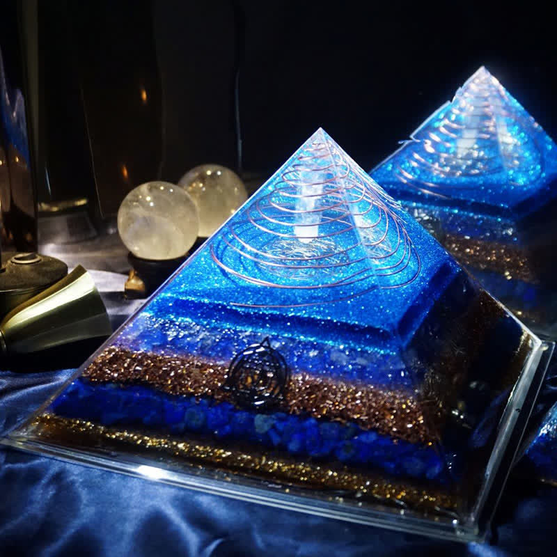 Pyramide orgonite en cristal clair lapis-lazuli Olivenorma « Mer étoilée »