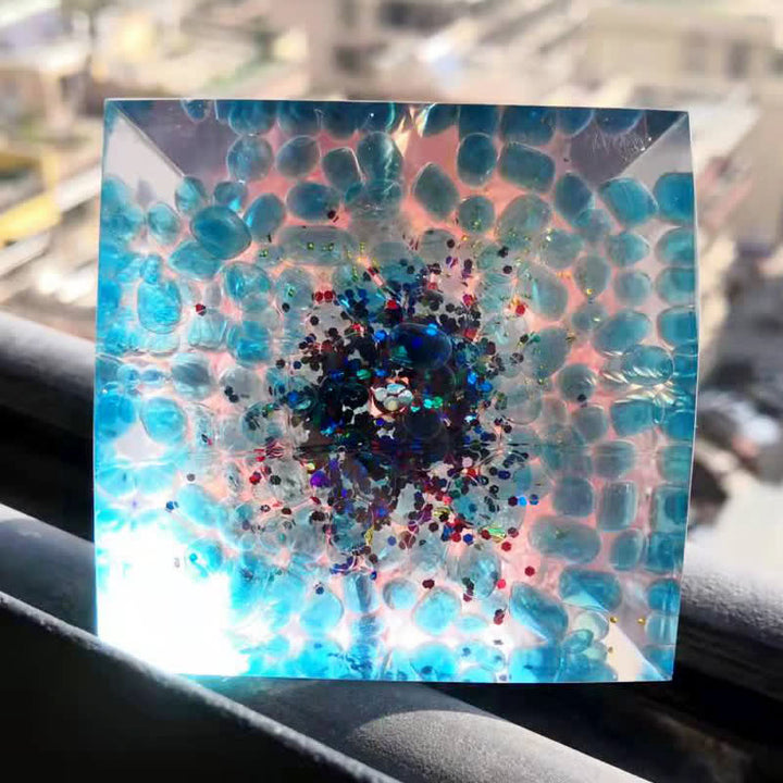 Pyramide d'orgone en quartz rose et aigue-marine avec arbre de vie Olivenorma