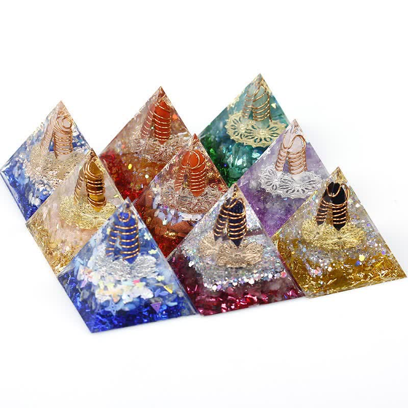 Pyramide d'orgone à prisme hexagonal en cristal naturel Olivenorma de 6 cm