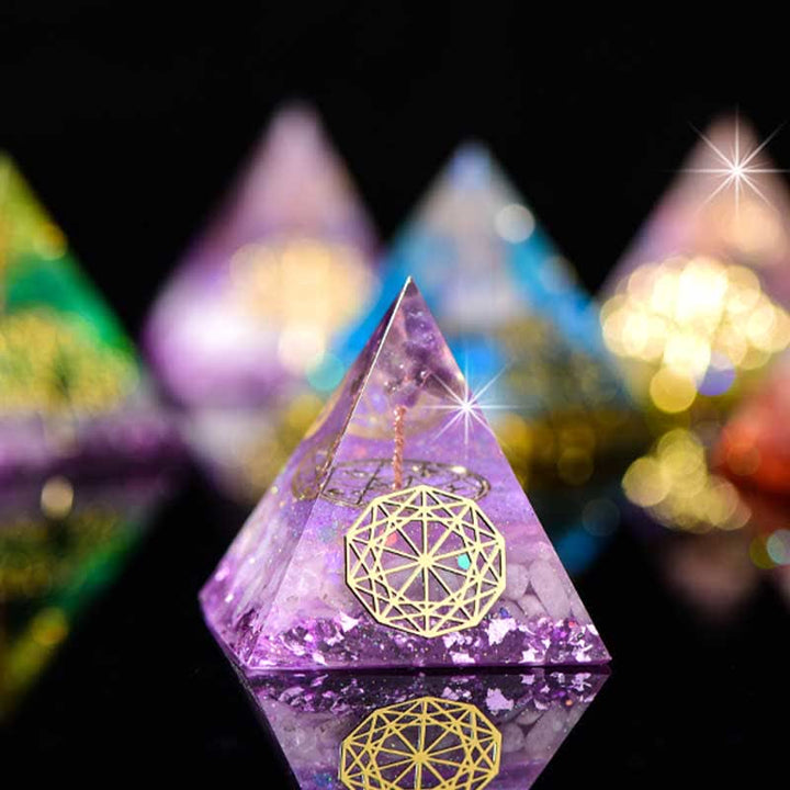 Pyramide d'orgone en pierre naturelle Olivenorma 6 cm Arbre de vie