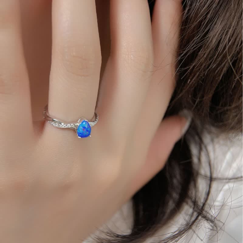 Bague Olivenorma en forme de goutte d'eau avec opale bleue et zircon blanc