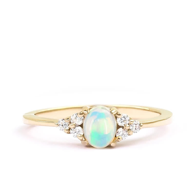 Bague simple ovale en zircon blanc opale Olivenorma