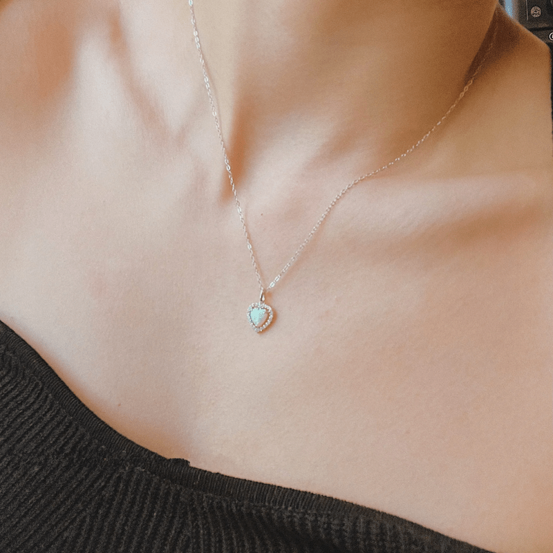 Collier pendentif coeur en zircon blanc opale Olivenorma