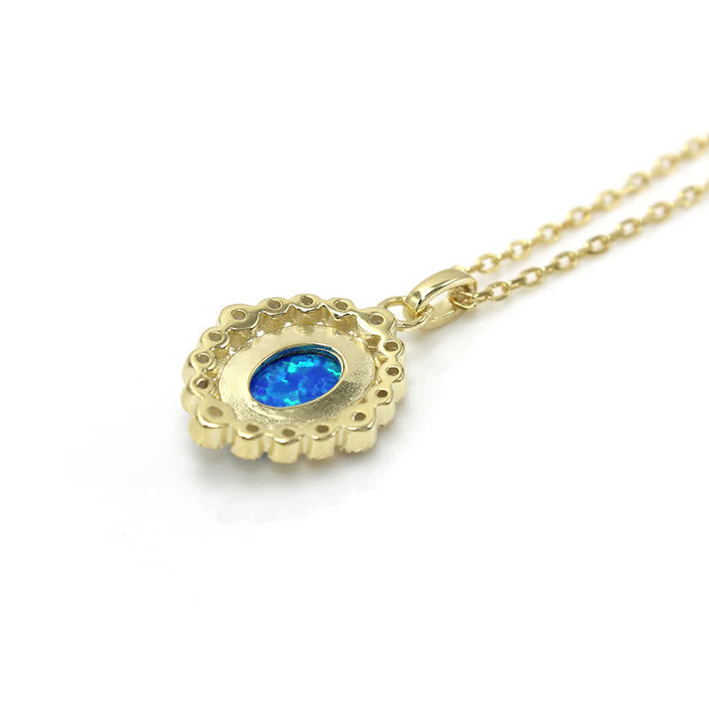 Collier pendentif ovale gravé en opale bleue Olivenorma
