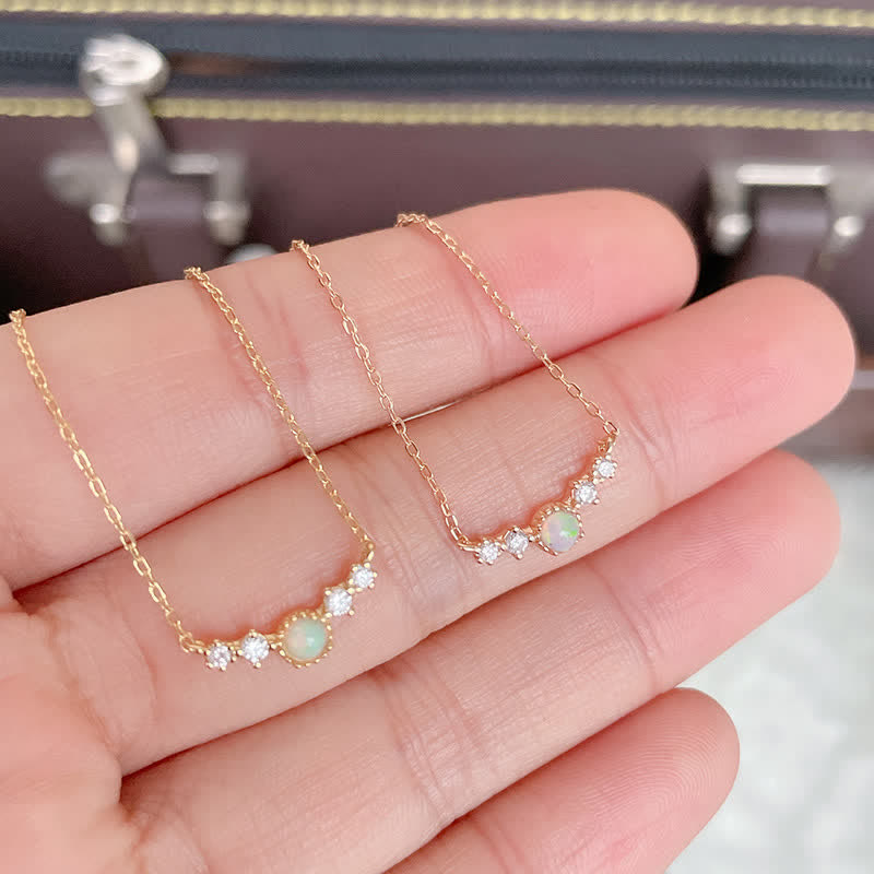 Collier pendentif long en zircon blanc opale Olivenorma