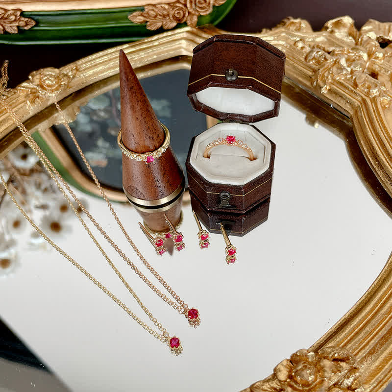 Collier et boucles d'oreilles en grenat délicat Olivenorma