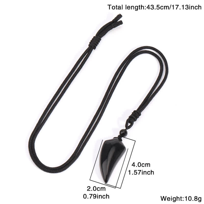 Collier pendentif en forme de dent de loup taillée en pierre naturelle Olivenorma