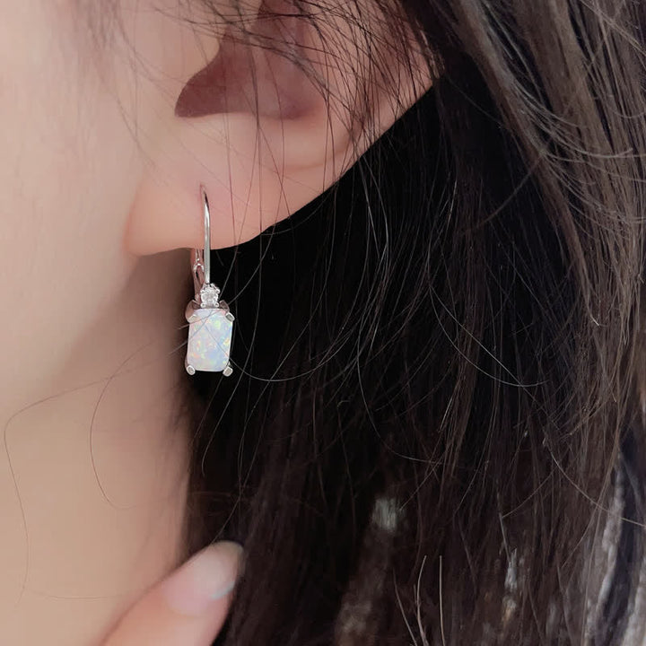 Boucles d'oreilles carrées en argent 925 avec opale Olivenorma