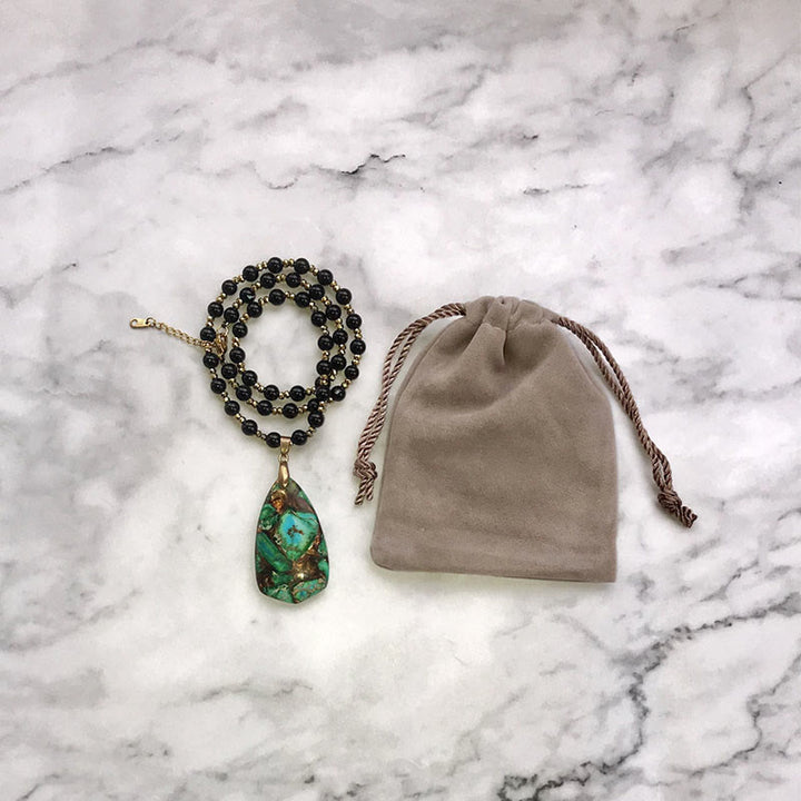 Collier chapelet avec pendentif en forme de goutte en pierre naturelle de l'empereur Olivenorma