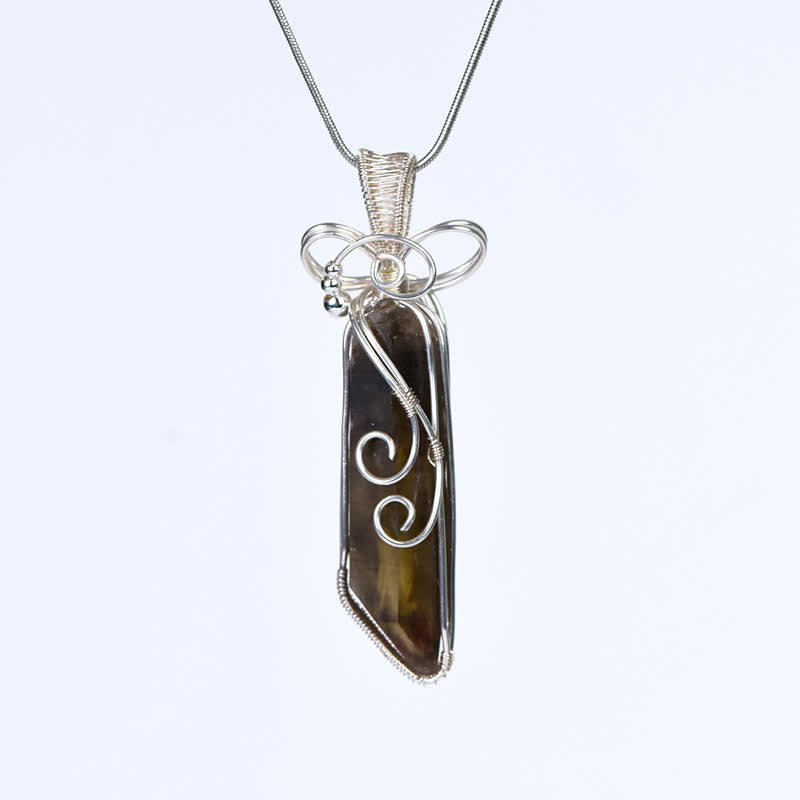 Collier pendentif longue colonne enroulé à la main en cristal naturel Olivenorma