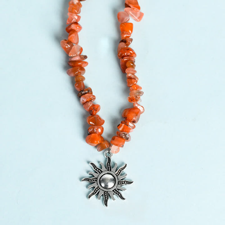 Collier avec pendentif en perles de gravier naturel et perles de soleil et de lune Olivenorma