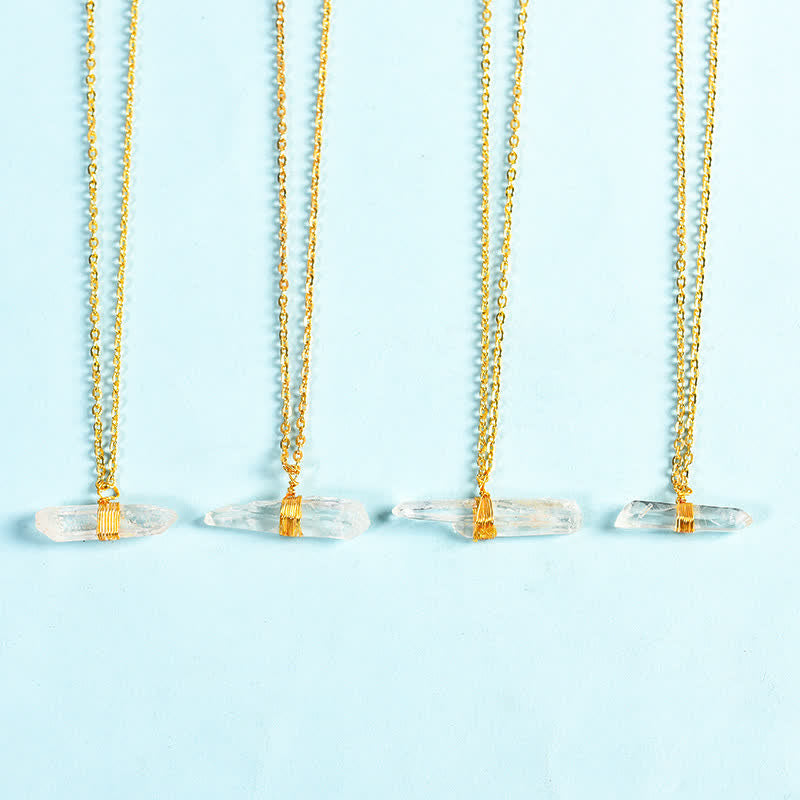 Collier pendentif en quartz transparent avec fil enroulé en métal Olivenorma