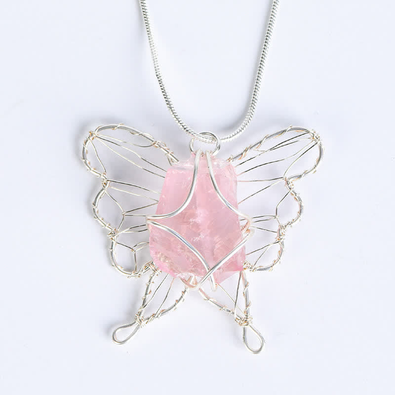 Collier pendentif papillon en fil d'argent enroulé à la main avec cristal naturel Olivenorma