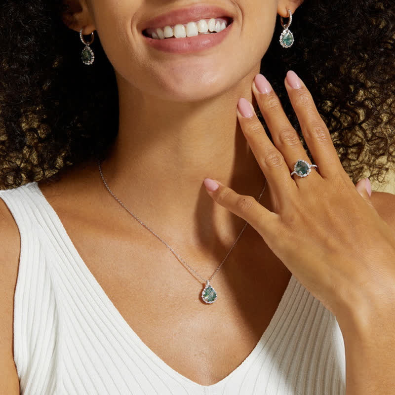 Collier avec pendentif en agate mousse naturelle et diamant simulé Olivenorma