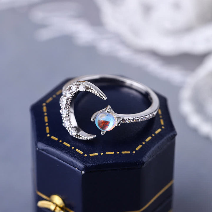 Bague ajustable ouverte en forme de croissant simple avec pierre de lune Olivenorma