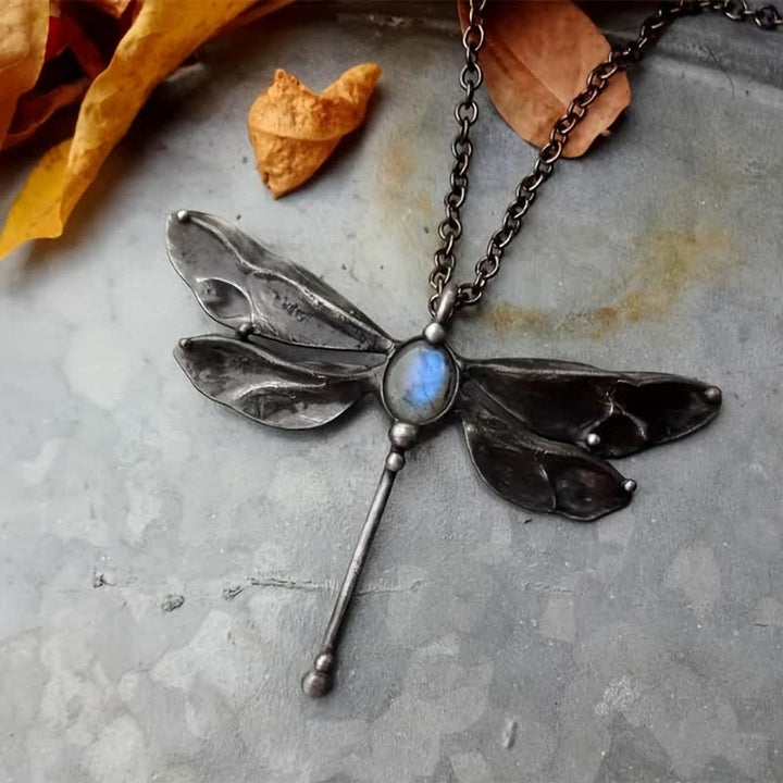 Collier pendentif libellule en pierre de lune incrustée Olivenorma en alliage