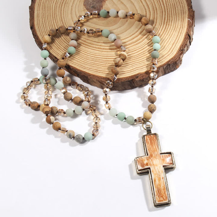 Collier pendentif croix en résine et perles en pierre naturelle Olivenorma