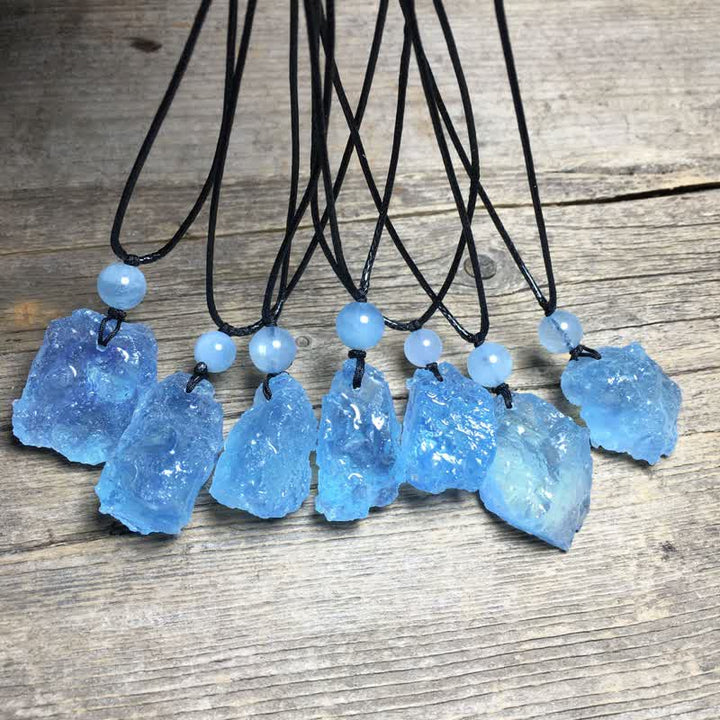 Collier en pierres précieuses calmes et aigue-marine naturelle Olivenorma