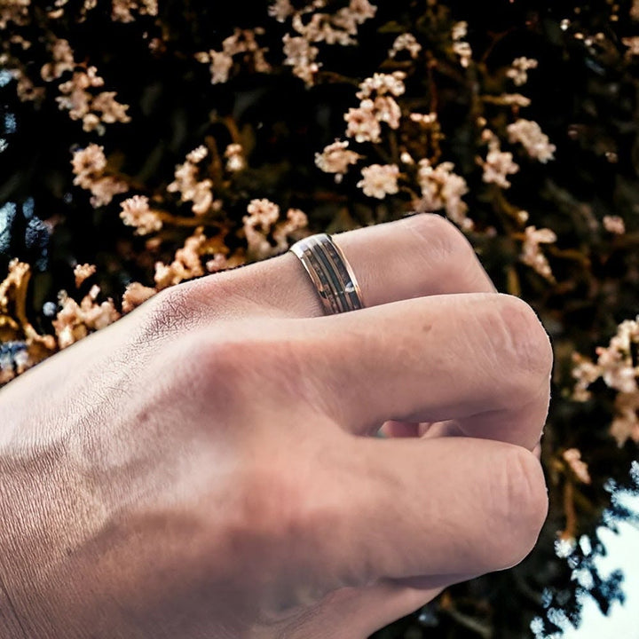 Corde de guitare Olivenorma et anneau de tonneau de whisky brûlé