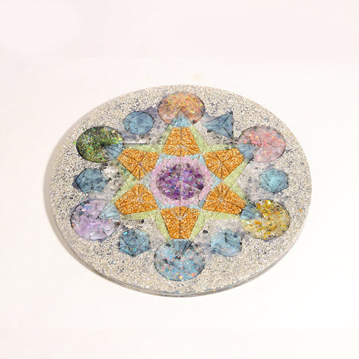 Gamme de cristaux de base de pyramides d'orgone de chakra en cristal naturel Olivenorma