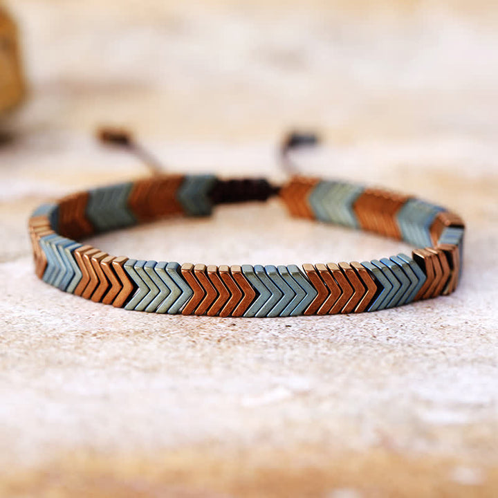 Bracelet pour homme en hématite électroplaquée en forme de flèche Olivenorma