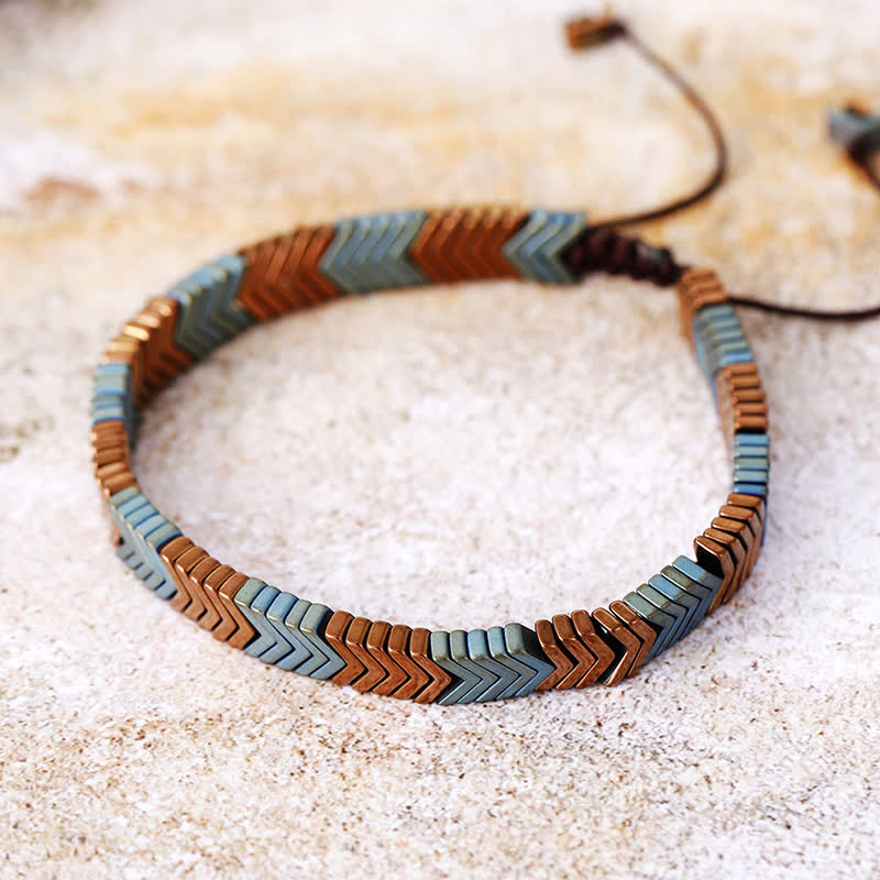 Bracelet pour homme en hématite électroplaquée en forme de flèche Olivenorma