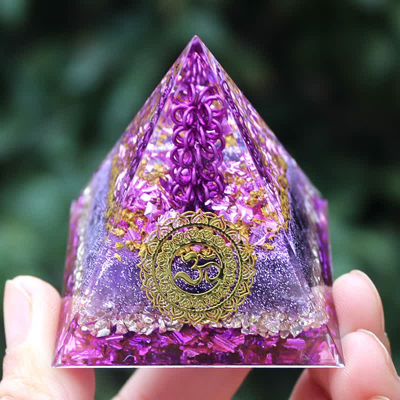 Olivenorma Améthyste Pierre Fil Métallique Symbole Om Orgone Pyramide