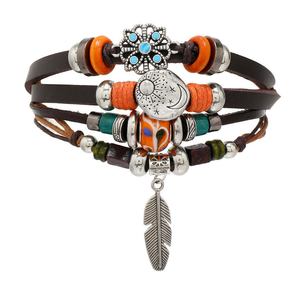 Bracelet en cuir ajustable bohème avec breloques en plumes Olivenorma