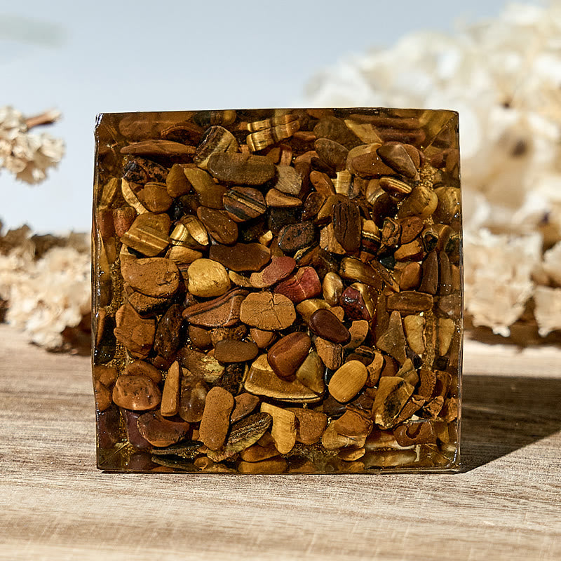 Pyramide d'orgone énergétique de guérison naturelle en œil de tigre Olivenorma